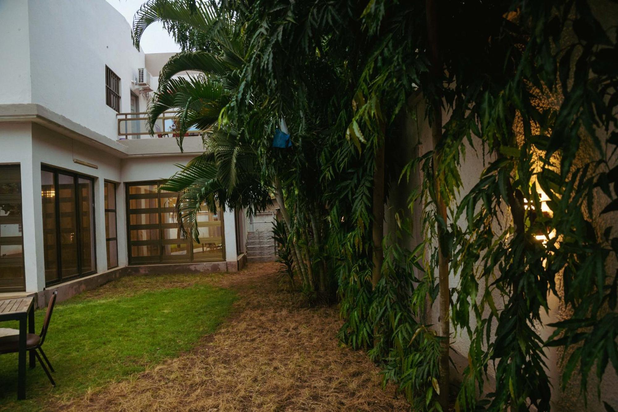 לומה Studio Residence Condominium מראה חיצוני תמונה
