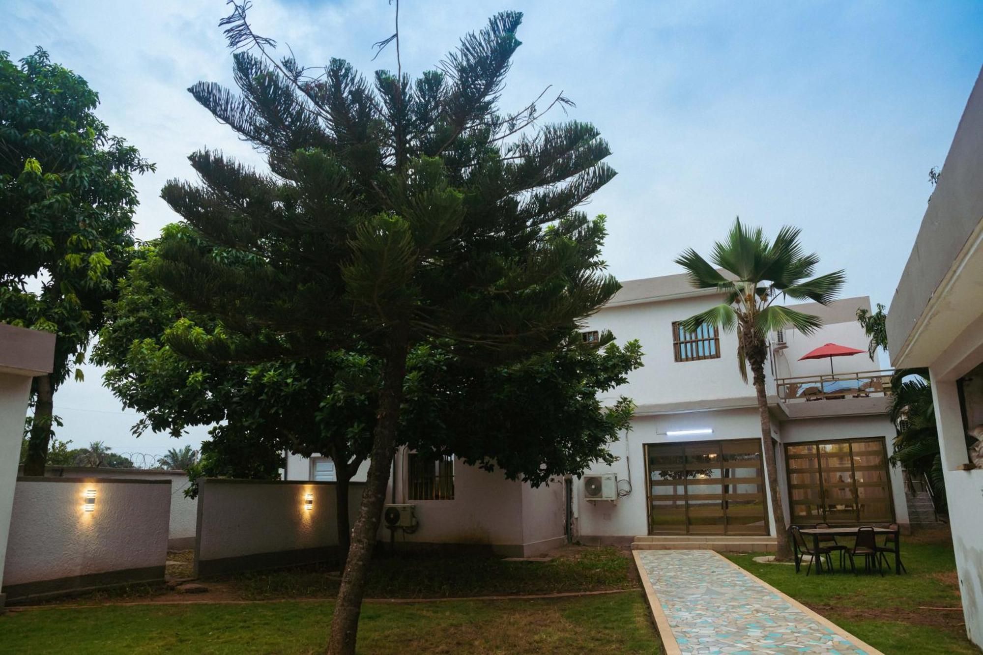 לומה Studio Residence Condominium מראה חיצוני תמונה